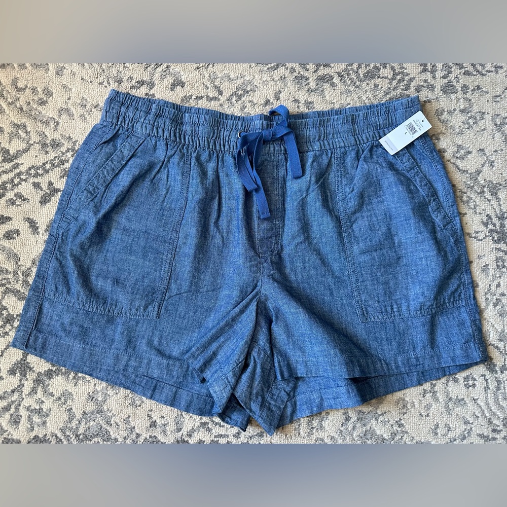 Women’s Gap Size L Draw String Linen Blend Shorts